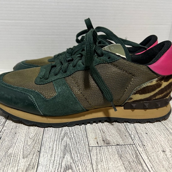 Valentino Rockrunner Olive Green Pink Animal Hair Sneakers Rockstud Low Top 41 - Picture 2 of 16